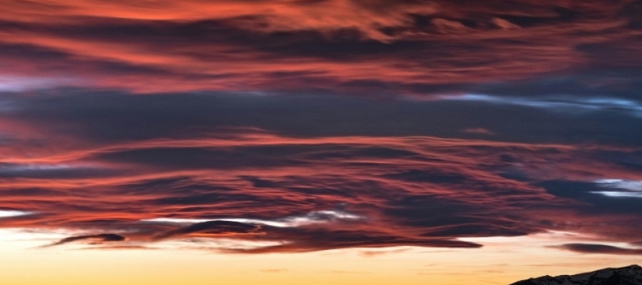 Dar Zamanlar İçin Bir Ağıt